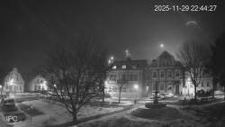 Náměstí, Hrad a Trůba