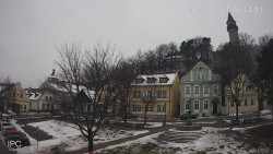 Náměstí, Hrad a Trůba