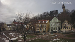 Náměstí, Hrad a Trůba