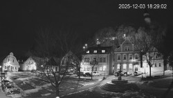 Náměstí, Hrad a Trůba