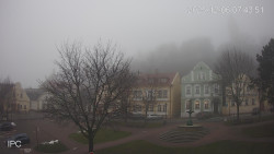 Náměstí, Hrad a Trůba