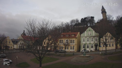 Náměstí, Hrad a Trůba