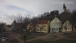 Náměstí, Hrad a Trůba