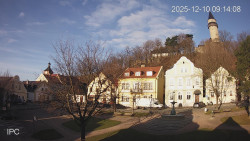 Náměstí, Hrad a Trůba