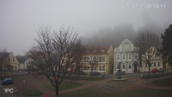 Náměstí, Hrad a Trůba