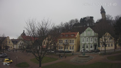 Náměstí, Hrad a Trůba