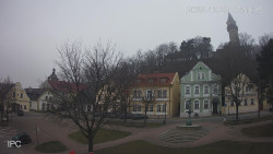 Náměstí, Hrad a Trůba