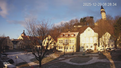 Náměstí, Hrad a Trůba