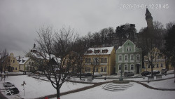 Náměstí, Hrad a Trůba