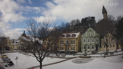 Náměstí, Hrad a Trůba