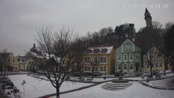 Náměstí, Hrad a Trůba