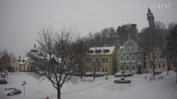 Náměstí, Hrad a Trůba