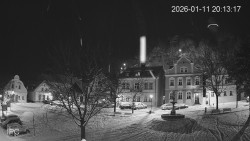 Náměstí, Hrad a Trůba