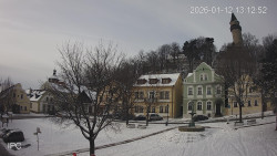 Náměstí, Hrad a Trůba