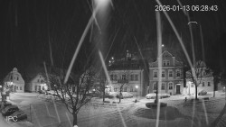 Náměstí, Hrad a Trůba