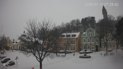 Náměstí, Hrad a Trůba