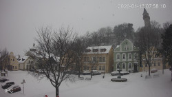 Náměstí, Hrad a Trůba