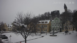 Náměstí, Hrad a Trůba