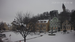 Náměstí, Hrad a Trůba