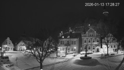 Náměstí, Hrad a Trůba