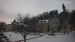 Náměstí, Hrad a Trůba