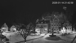 Náměstí, Hrad a Trůba