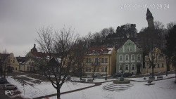 Náměstí, Hrad a Trůba