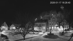 Náměstí, Hrad a Trůba