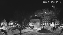 Náměstí, Hrad a Trůba