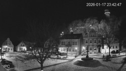 Náměstí, Hrad a Trůba