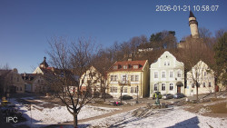 Náměstí, Hrad a Trůba