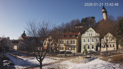 Náměstí, Hrad a Trůba