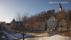 Náměstí, Hrad a Trůba