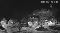 Náměstí, Hrad a Trůba