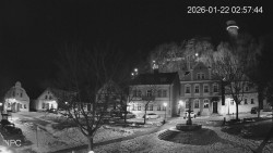 Náměstí, Hrad a Trůba