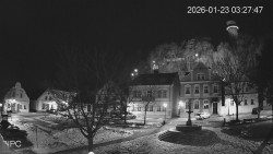 Náměstí, Hrad a Trůba