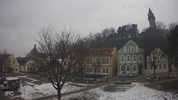 Náměstí, Hrad a Trůba