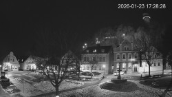 Náměstí, Hrad a Trůba