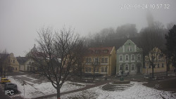 Náměstí, Hrad a Trůba