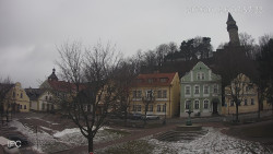 Náměstí, Hrad a Trůba