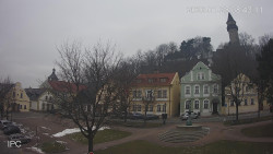 Náměstí, Hrad a Trůba