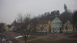 Náměstí, Hrad a Trůba