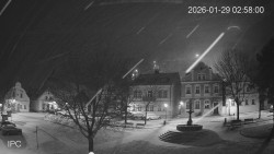 Náměstí, Hrad a Trůba