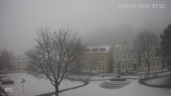 Náměstí, Hrad a Trůba