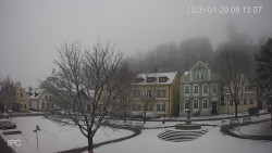 Náměstí, Hrad a Trůba