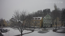 Náměstí, Hrad a Trůba