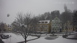 Náměstí, Hrad a Trůba