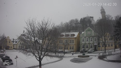 Náměstí, Hrad a Trůba