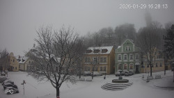 Náměstí, Hrad a Trůba