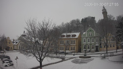 Náměstí, Hrad a Trůba